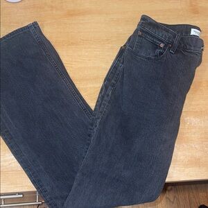 Abercrombie & Fitch - 90s Relaxed Jean High Rise - Size 28 LONG/ 6 LONG